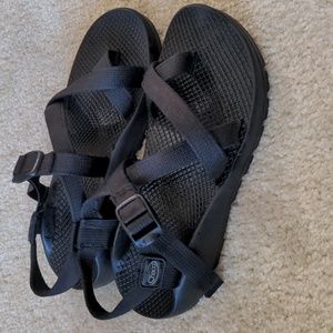 Women's 9 Black Chacos